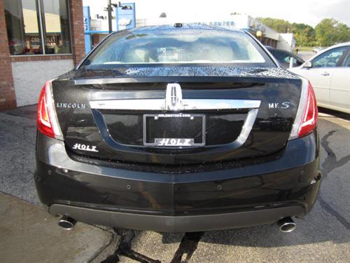 Lincoln MKS 2010 photo 2