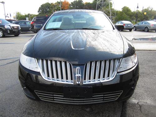 Lincoln MKS 2010 photo 4