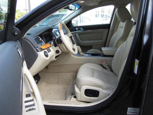 Lincoln MKS 2010 photo 5