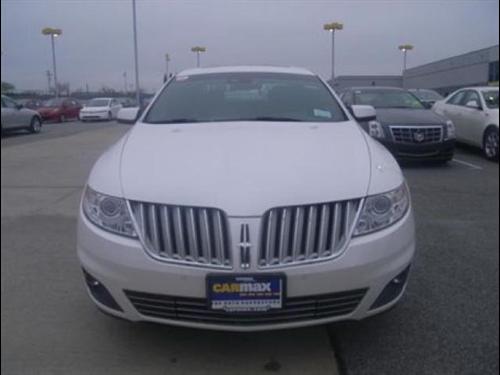 Lincoln MKS 2010 photo 4