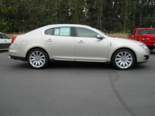 Lincoln MKS 2010 photo 4