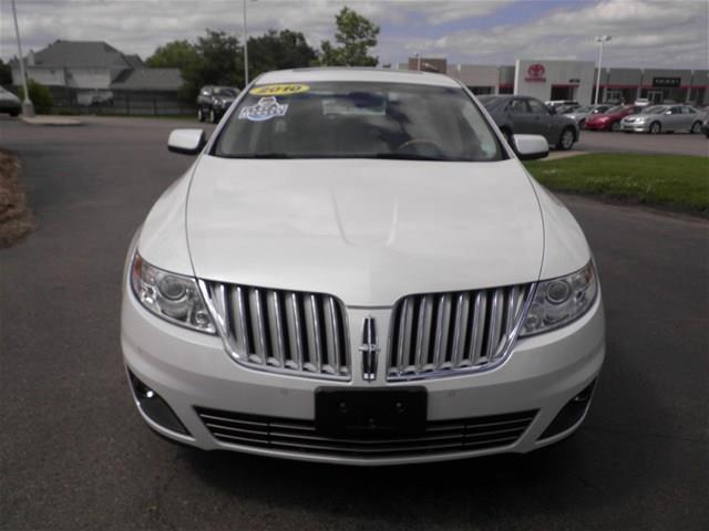 Lincoln MKS 2010 photo 3