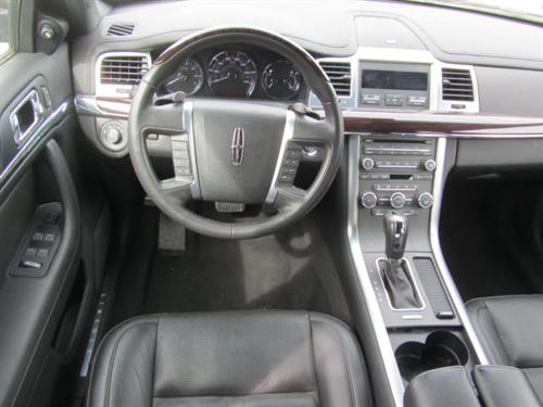 Lincoln MKS 2010 photo 3