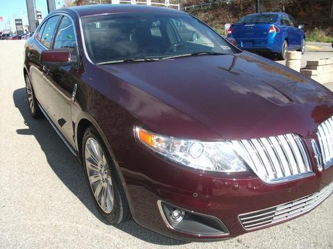 Lincoln MKS 2011 photo 1