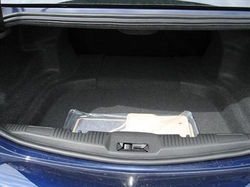 Lincoln MKS 2011 photo 1