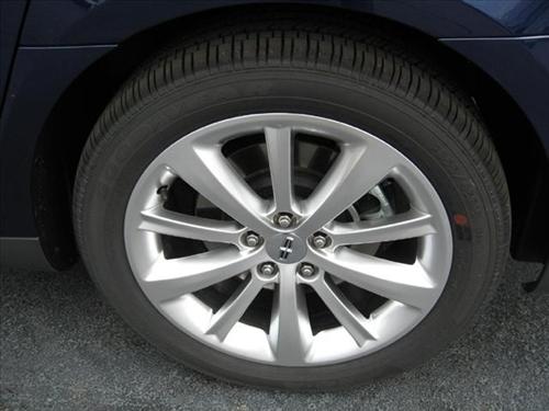 Lincoln MKS 2011 photo 3