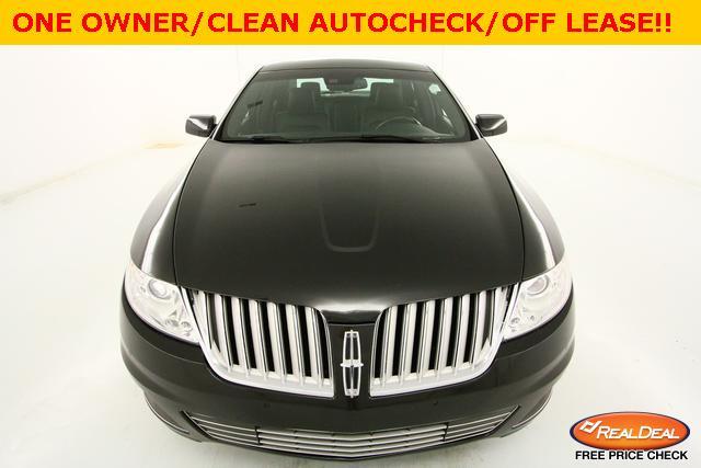 Lincoln MKS 2011 photo 3