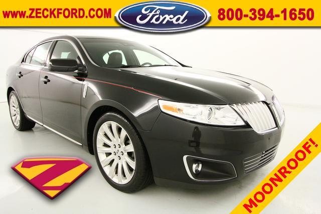 Lincoln MKS 2011 photo 4
