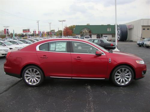 Lincoln MKS 2011 photo 2