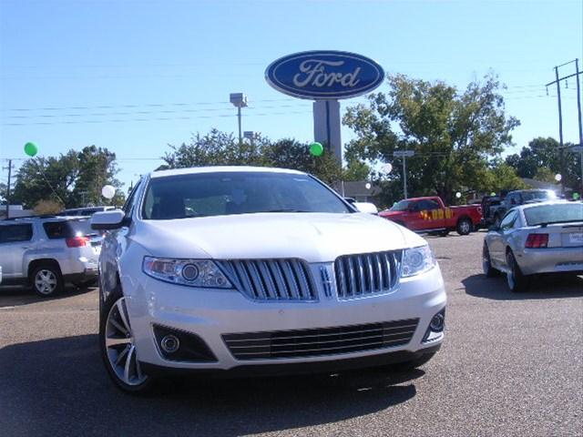 Lincoln MKS 2011 photo 1