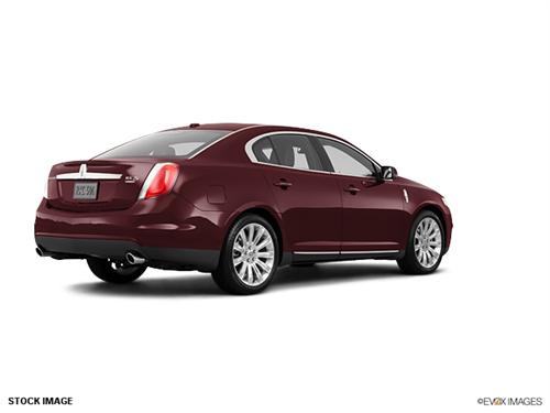 Lincoln MKS 2011 photo 2