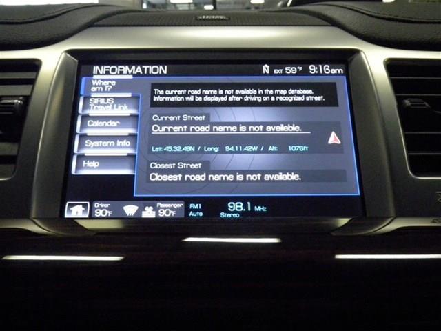 Lincoln MKS 2011 photo 17