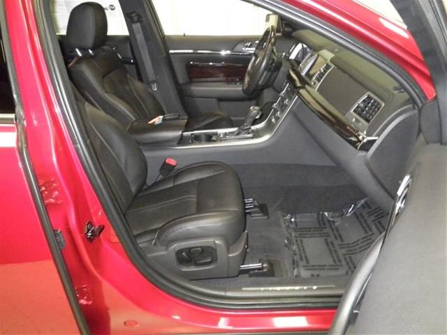 Lincoln MKS 2011 photo 36