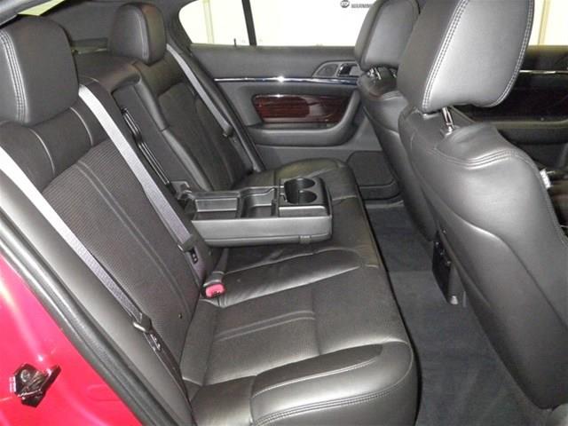 Lincoln MKS 2011 photo 38