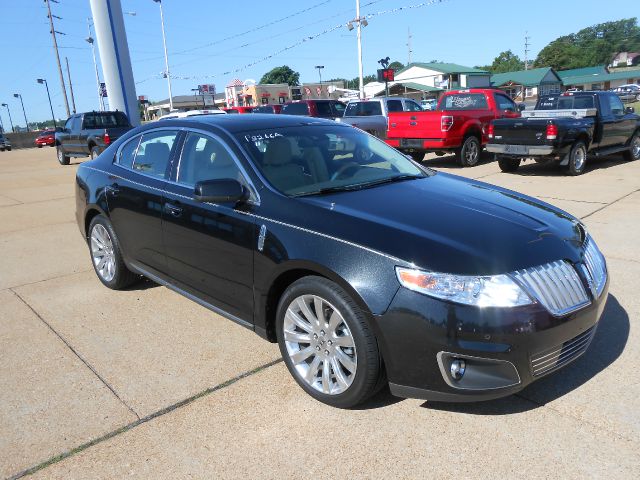 Lincoln MKS 2011 photo 3