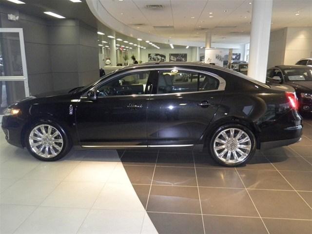 Lincoln MKS 2011 photo 3