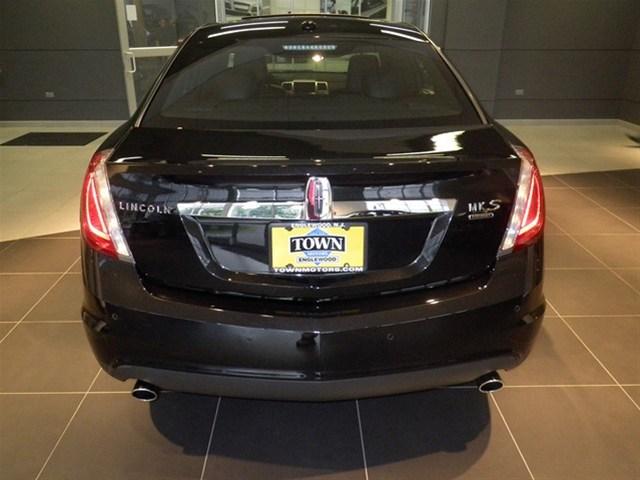 Lincoln MKS 2011 photo 5