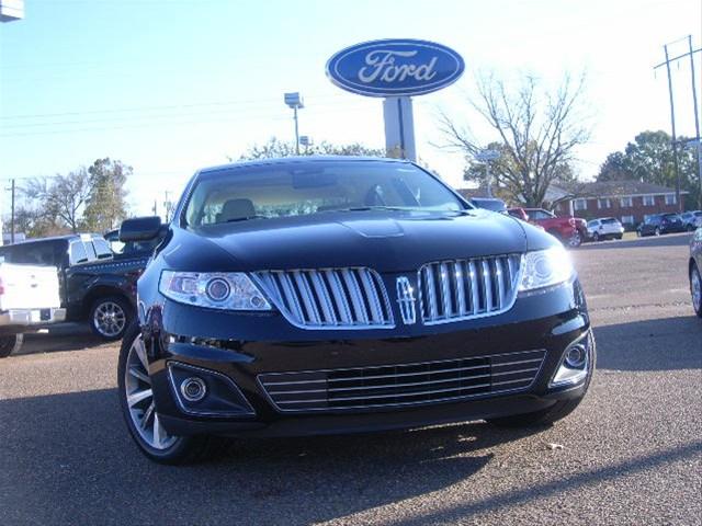 Lincoln MKS 2011 photo 1