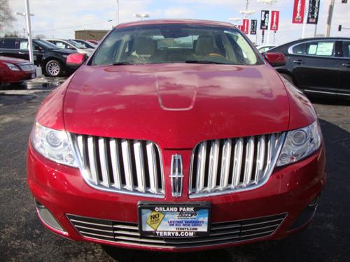 Lincoln MKS 2011 photo 1