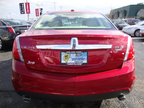Lincoln MKS 2011 photo 3