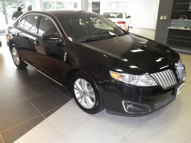 Lincoln MKS Base Sedan