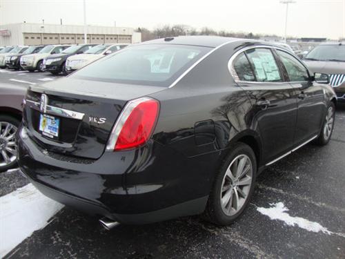 Lincoln MKS 2011 photo 2