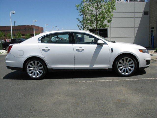 Lincoln MKS 2011 photo 4