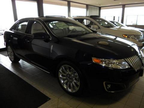 Lincoln MKS 2011 photo 2