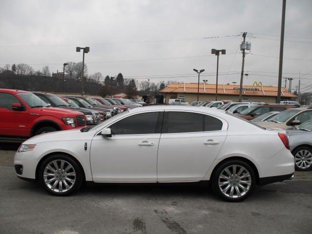 Lincoln MKS 2011 photo 1