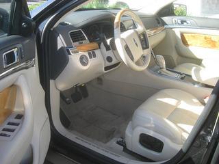 Lincoln MKS 2011 photo 1