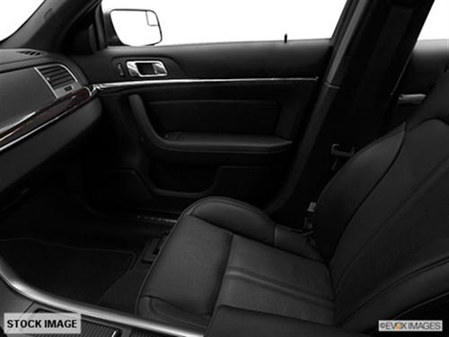 Lincoln MKS 2011 photo 1