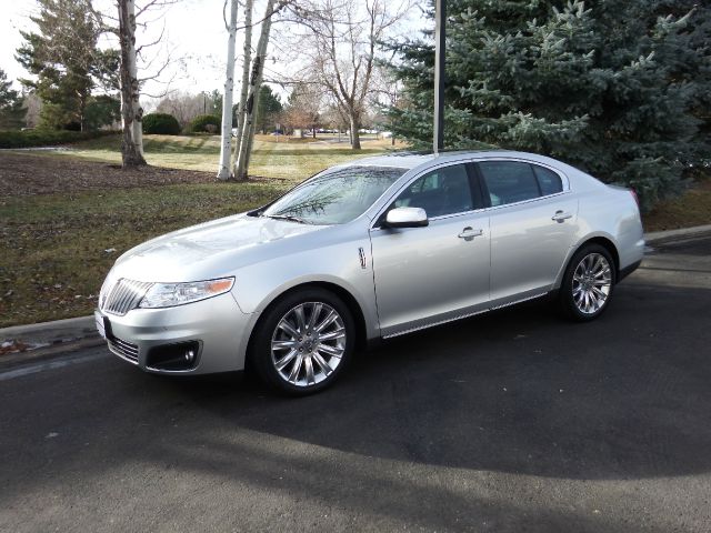 Lincoln MKS 2012 photo 4