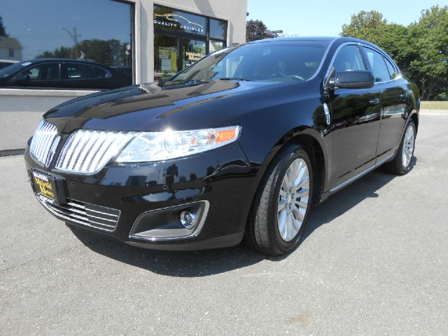 Lincoln MKS 2012 photo 2