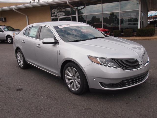 Lincoln MKS 2013 photo 2