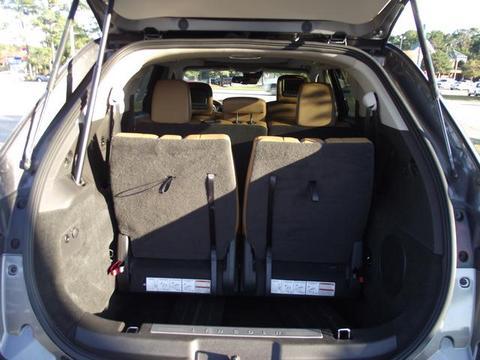 Lincoln MKT 2010 photo 1