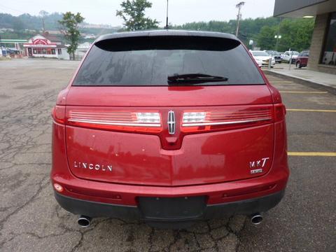 Lincoln MKT 2010 photo 1