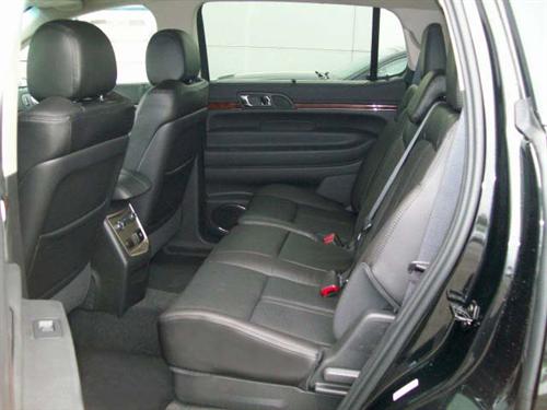 Lincoln MKT 2010 photo 1