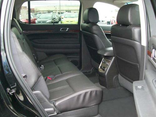 Lincoln MKT 2010 photo 4