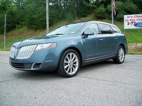 Lincoln MKT 2010 photo 1