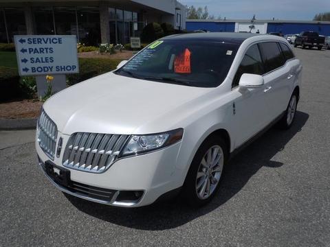 Lincoln MKT 2010 photo 2