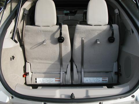 Lincoln MKT 2010 photo 1