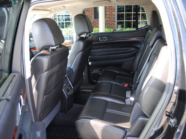 Lincoln MKT 2010 photo 4