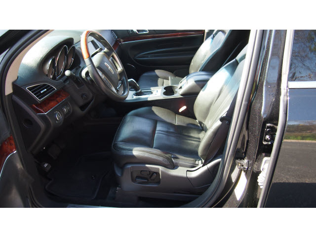 Lincoln MKT 2010 photo 1