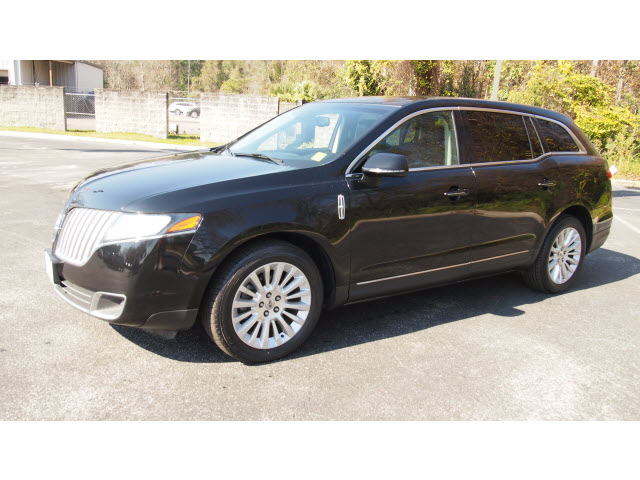 Lincoln MKT 2010 photo 5