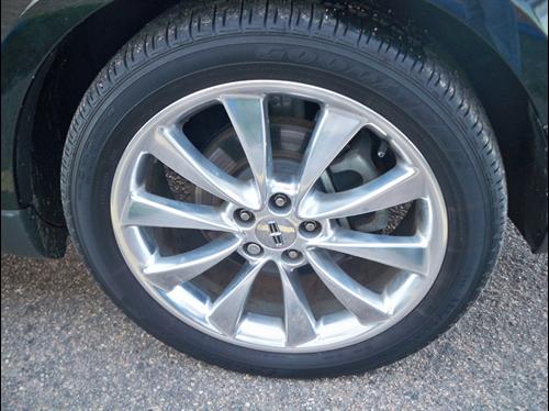 Lincoln MKT 2010 photo 2