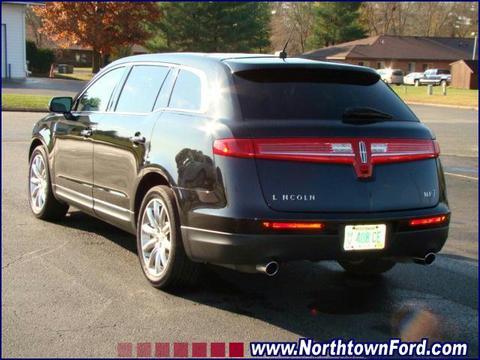 Lincoln MKT 2010 photo 1