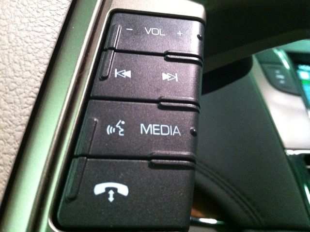 Lincoln MKT 2010 photo 16