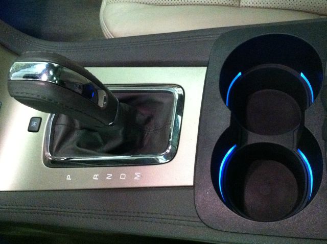 Lincoln MKT 2010 photo 17