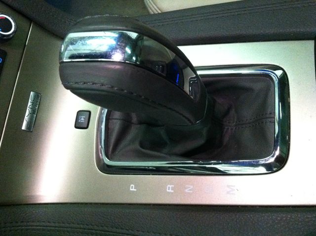 Lincoln MKT 2010 photo 18