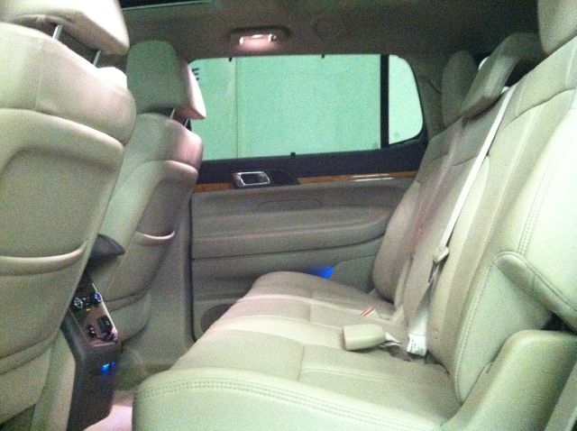 Lincoln MKT 2010 photo 22